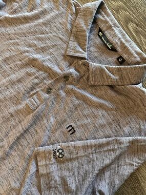 Travis Mathew Polo Shirt Men's XXL Gray Short Sleeve Knit Polyester Cotton Logo